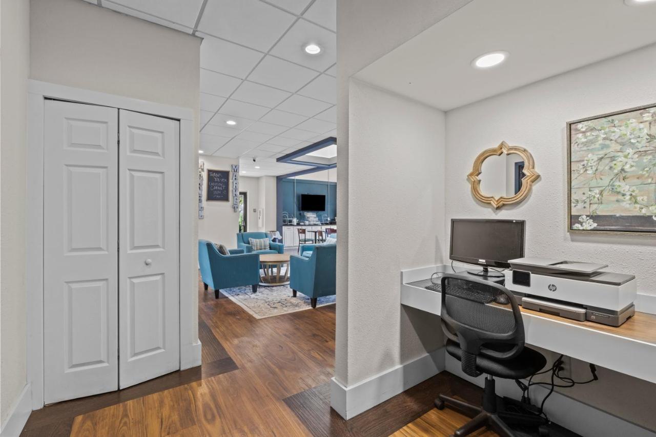 Garnet Inn & Suites, Morehead City Near Atlantic Beach ภายนอก รูปภาพ