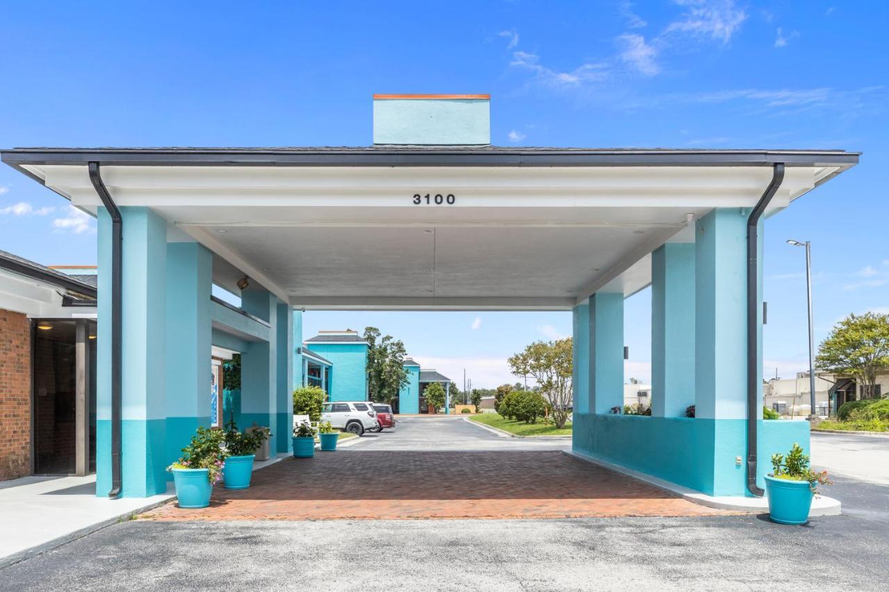 Garnet Inn & Suites, Morehead City Near Atlantic Beach ภายนอก รูปภาพ