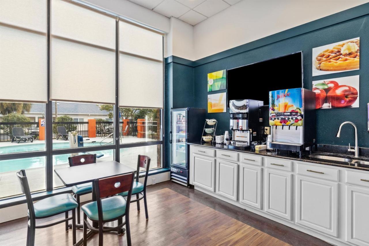Garnet Inn & Suites, Morehead City Near Atlantic Beach ภายนอก รูปภาพ