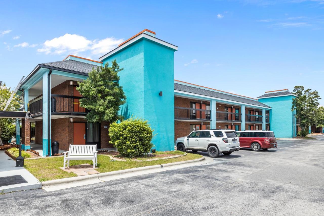 Garnet Inn & Suites, Morehead City Near Atlantic Beach ภายนอก รูปภาพ