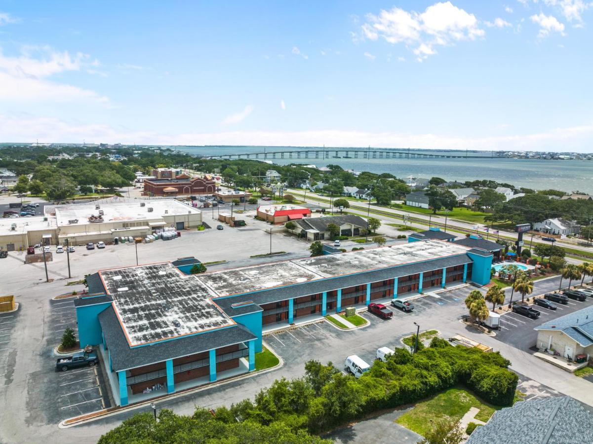 Garnet Inn & Suites, Morehead City Near Atlantic Beach ภายนอก รูปภาพ