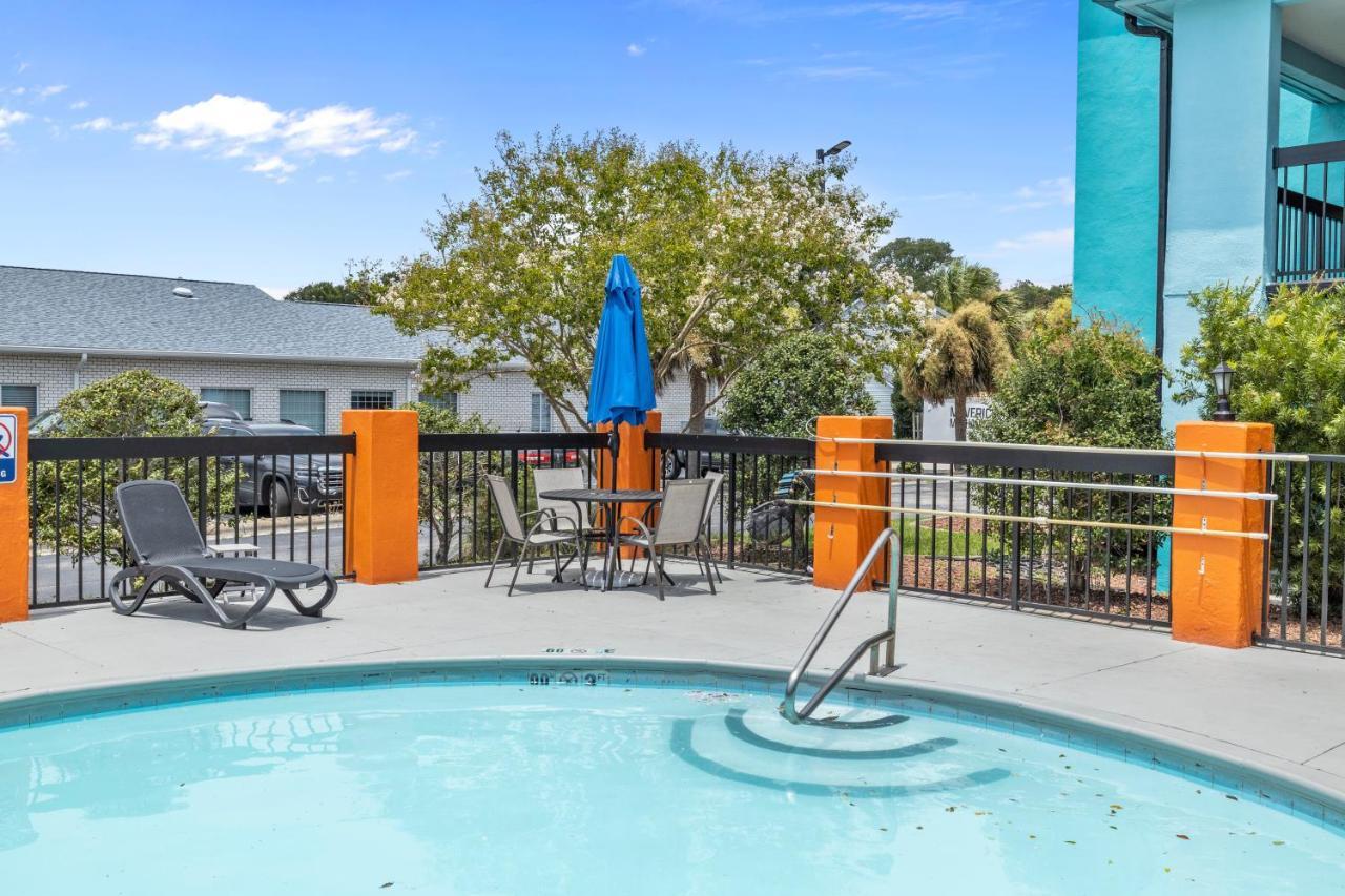 Garnet Inn & Suites, Morehead City Near Atlantic Beach ภายนอก รูปภาพ