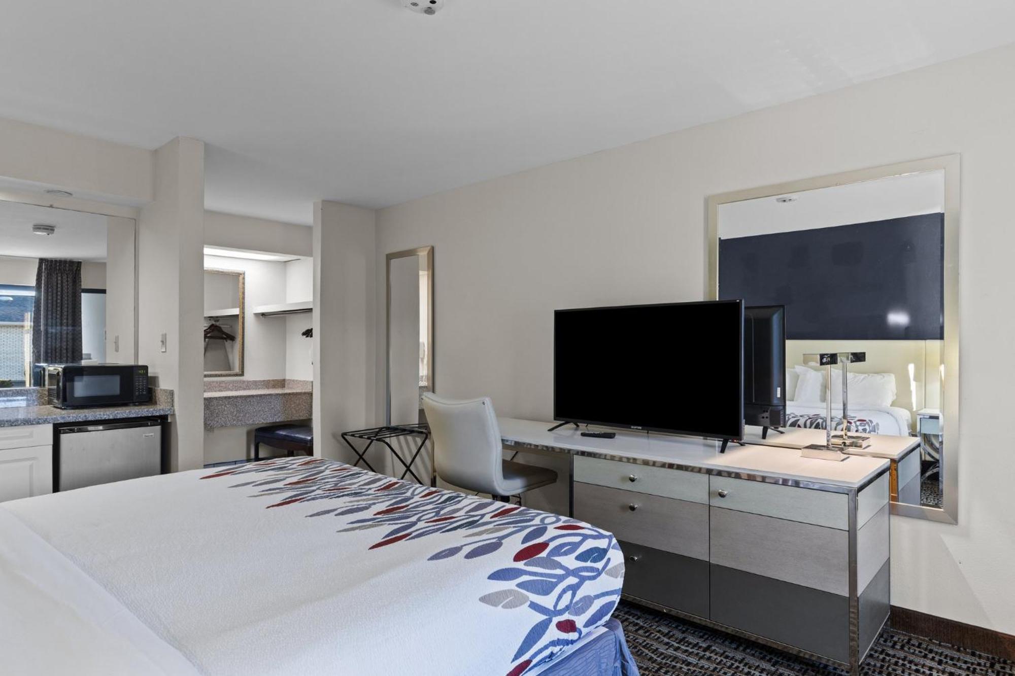 Garnet Inn & Suites, Morehead City Near Atlantic Beach ภายนอก รูปภาพ