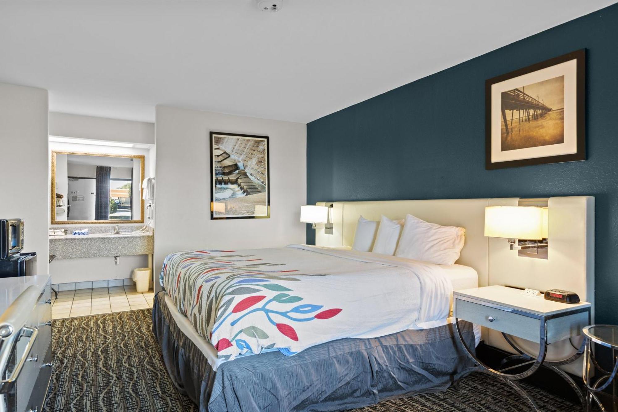 Garnet Inn & Suites, Morehead City Near Atlantic Beach ภายนอก รูปภาพ